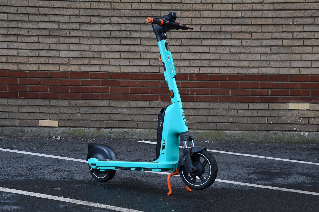 Tier 6 electric scooter first ride | Autocar 1 Tier 6 electric scooter first ride | Autocar