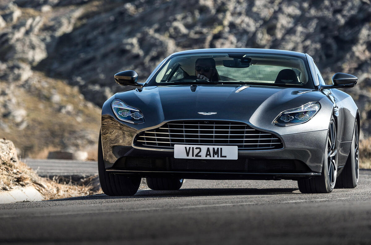 Aston dsfw354red db11 124 0