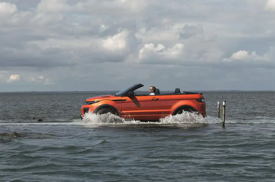 Evoque cab 2015 0219
