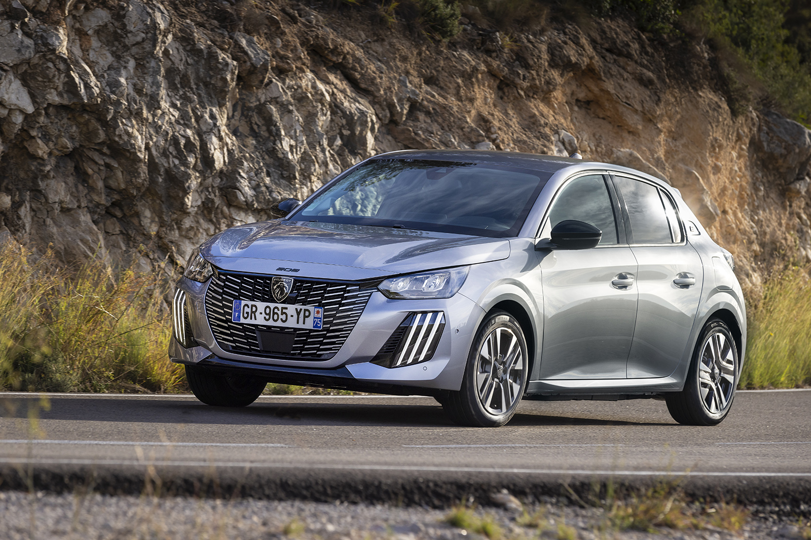 New Peugeot 208 & e-208, Electric City Cars