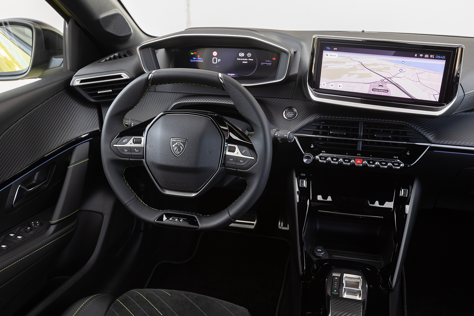 Peugeot e-208 steering wheel