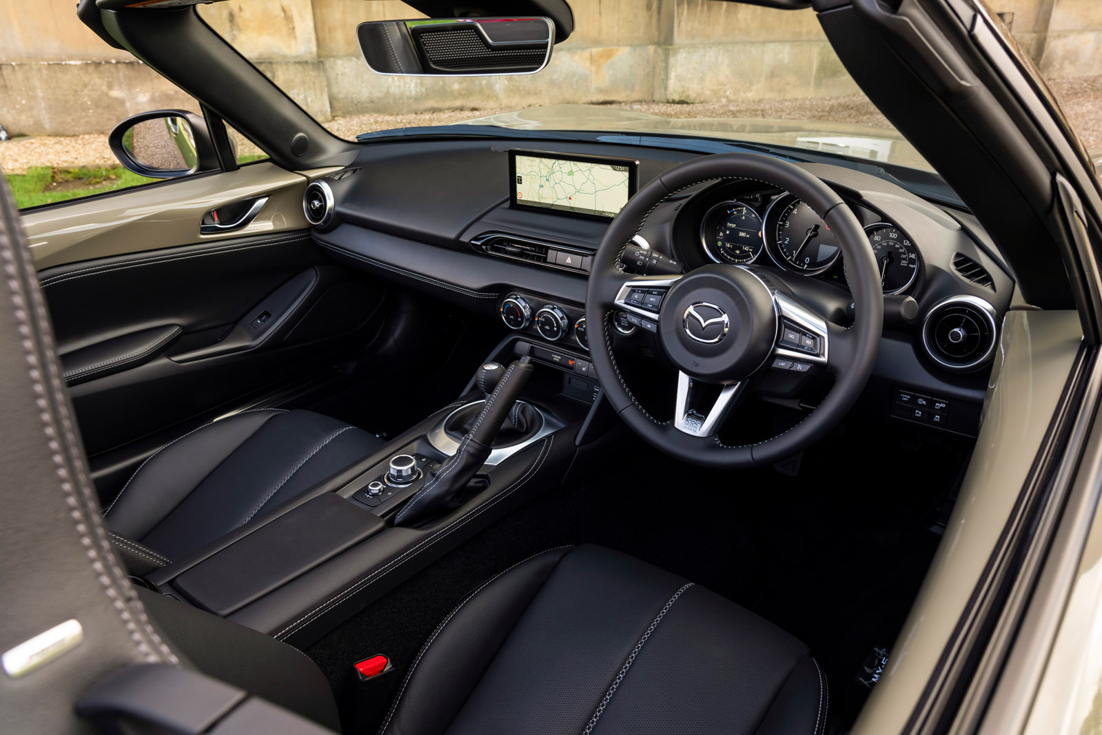 06 Mazda MX 5 review 2024 interior