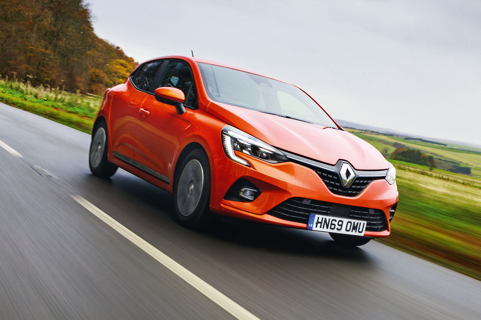 voormalig blad Bij zonsopgang Renault Clio Review (2023) | Autocar