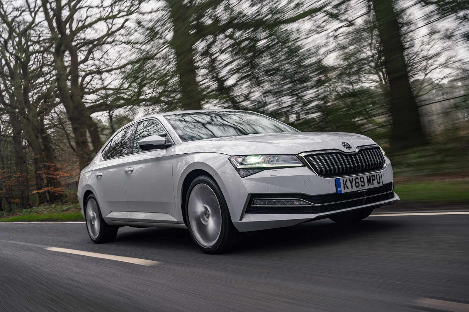 Skoda Superb iV 2020 road test review - hero front