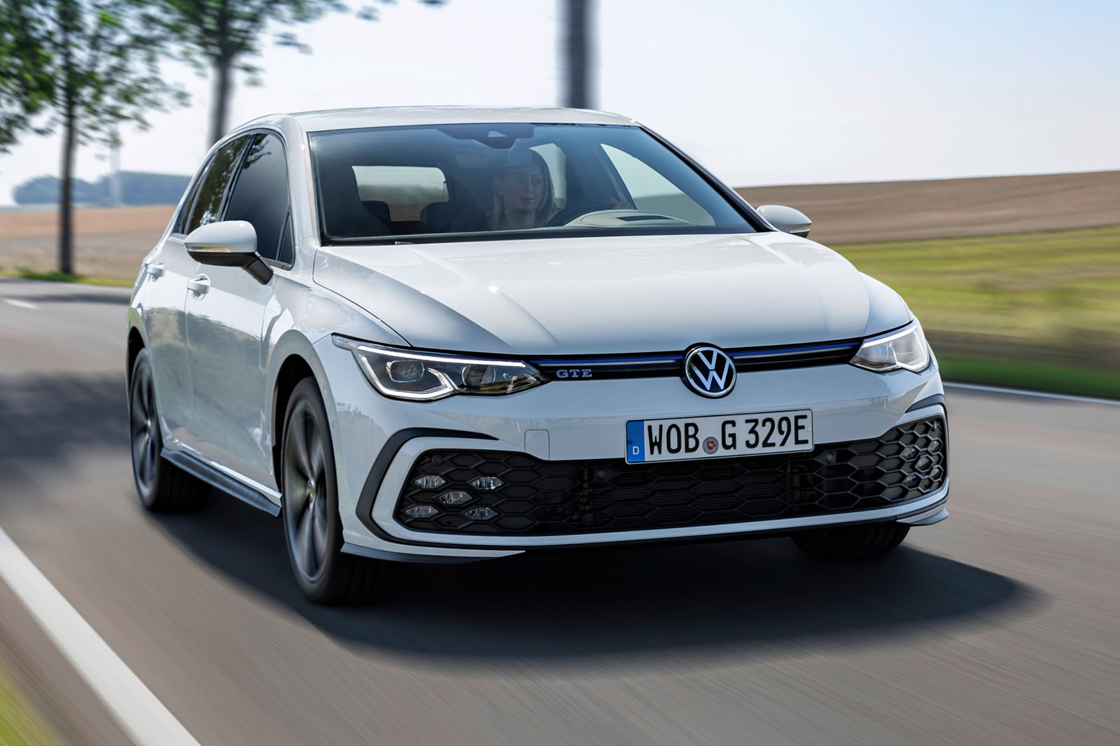 Volkswagen Golf GTE Review (2024)