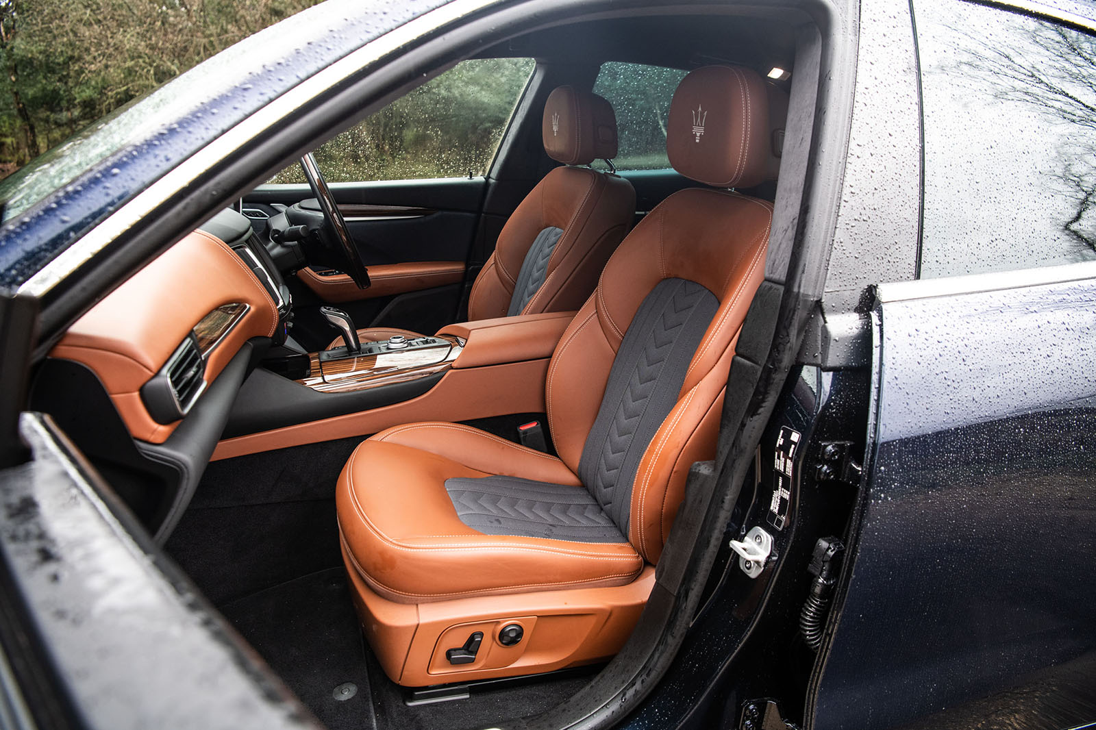 Maserati Levante S GranLusso 2019 road test review - front seats