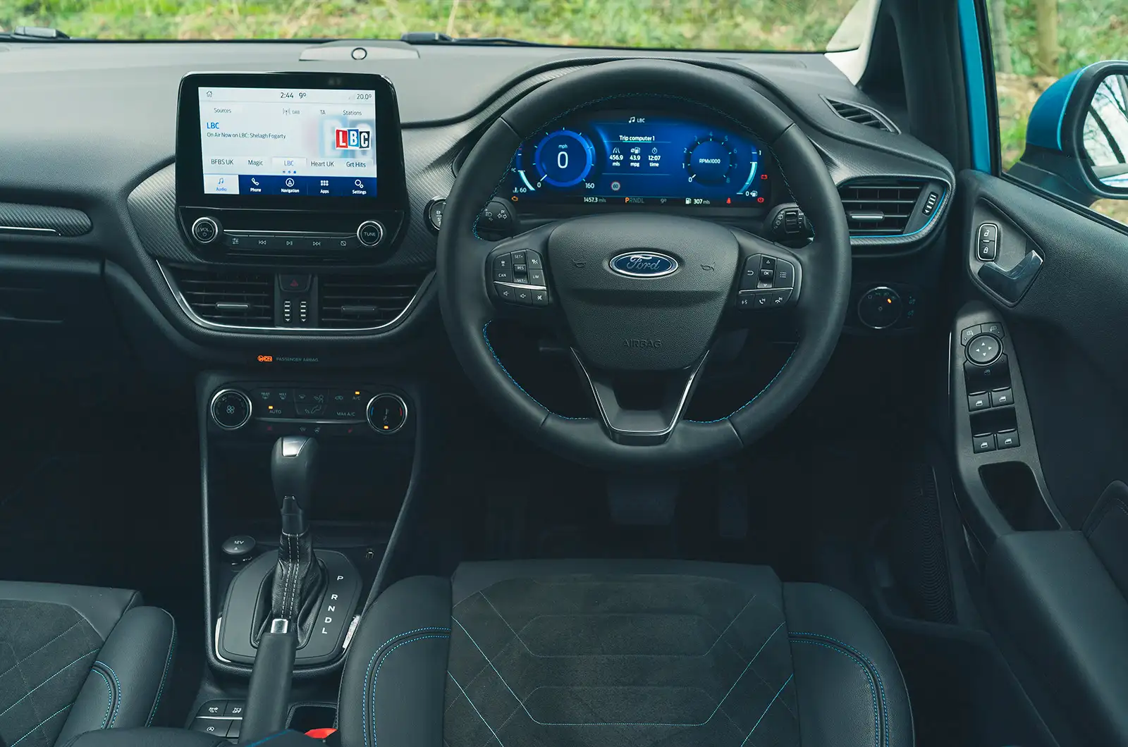 11 Ford Fiesta Active straight dash