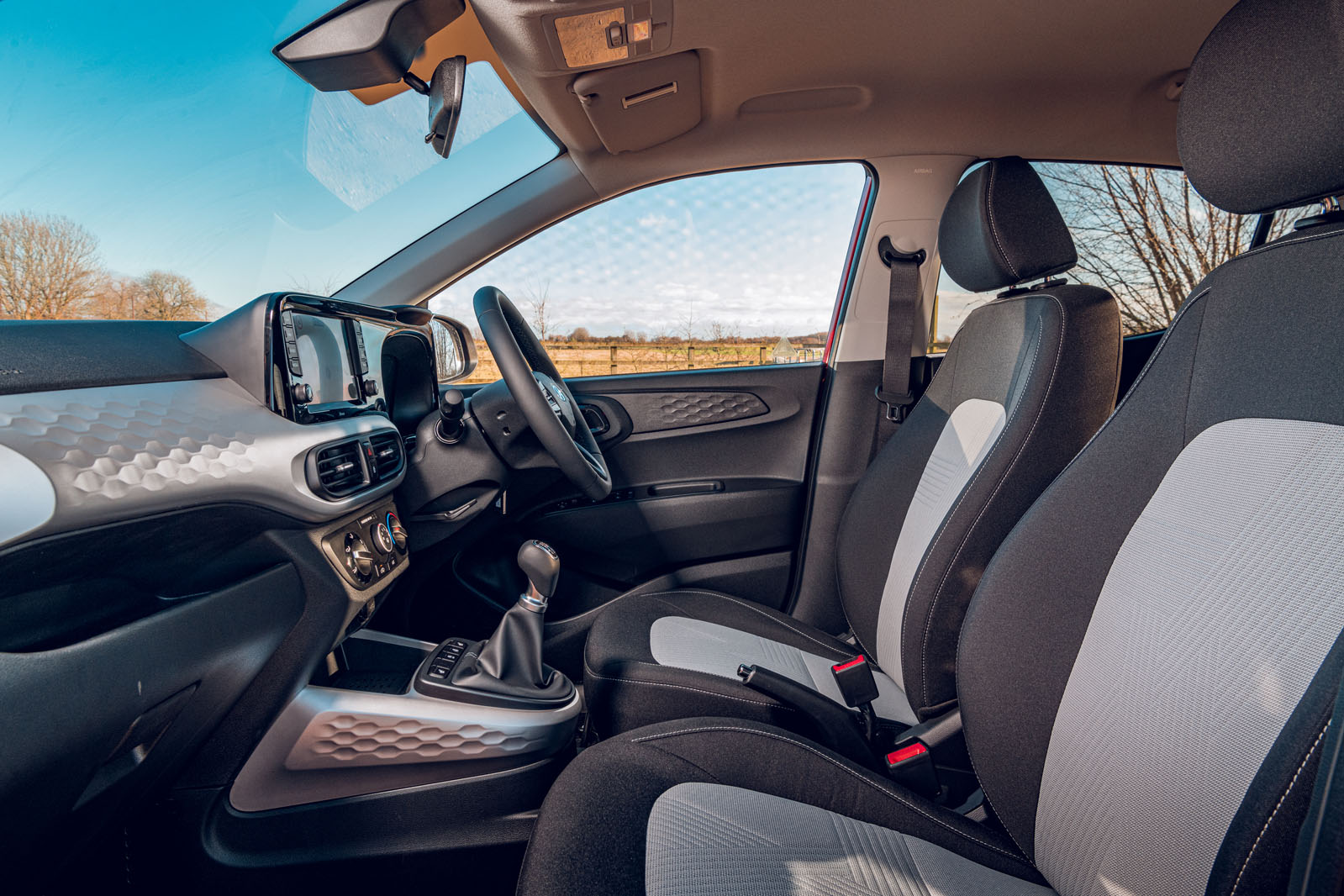 Hyundai i10 2020 road test review - cabin
