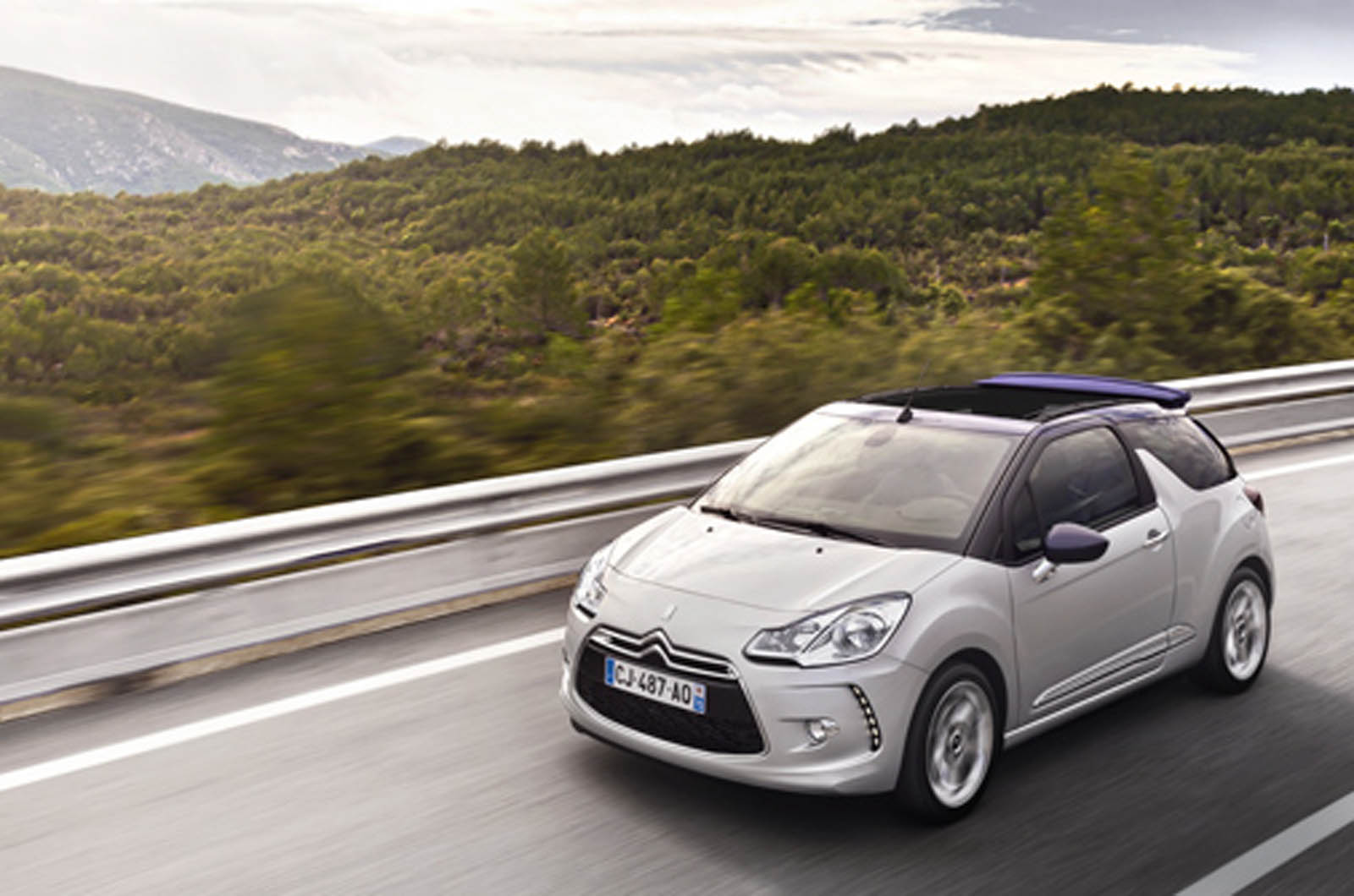 Citroën DS3 Cabrio 1.6 THP 155 DSport first drive Autocar