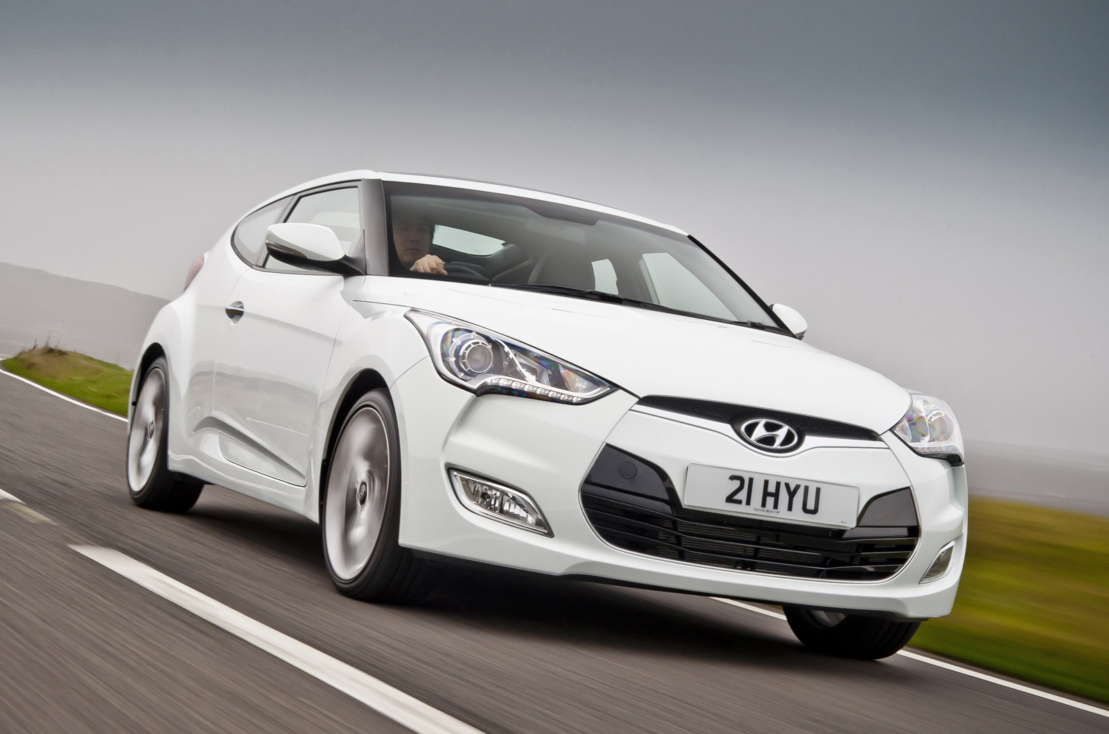 Hyundai Veloster 1 6 Gdi Sport Review Autocar