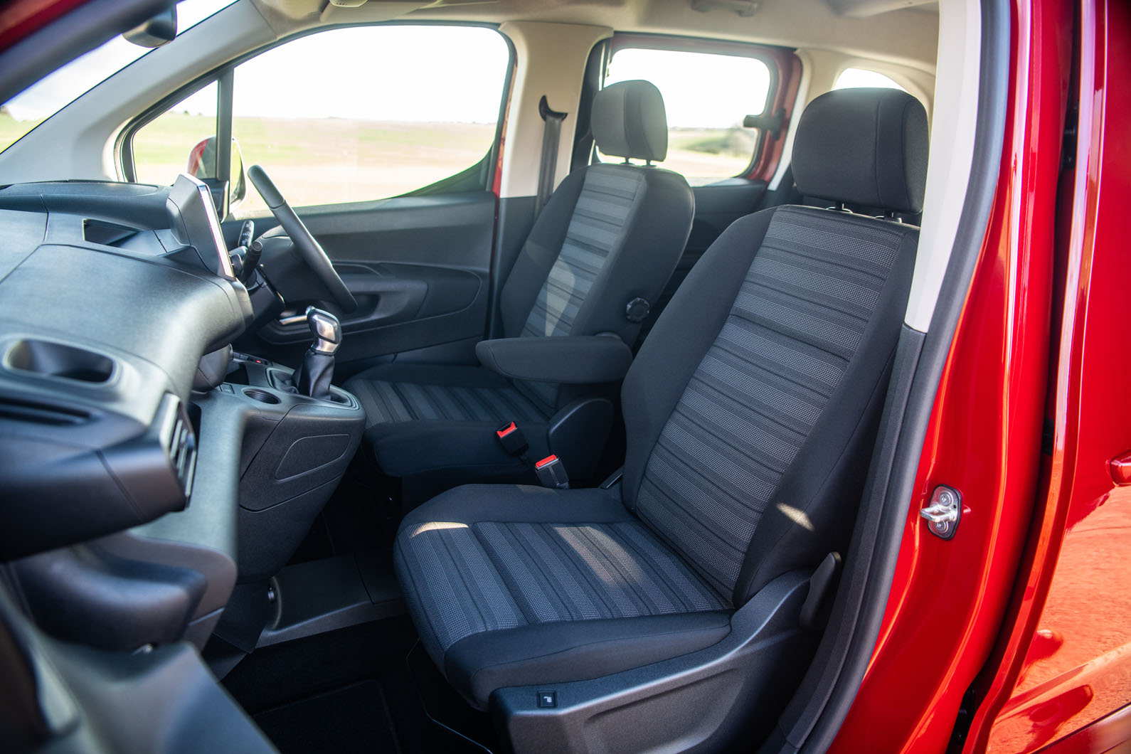 Vauxhall Combo Life 2018 road test review - cabin