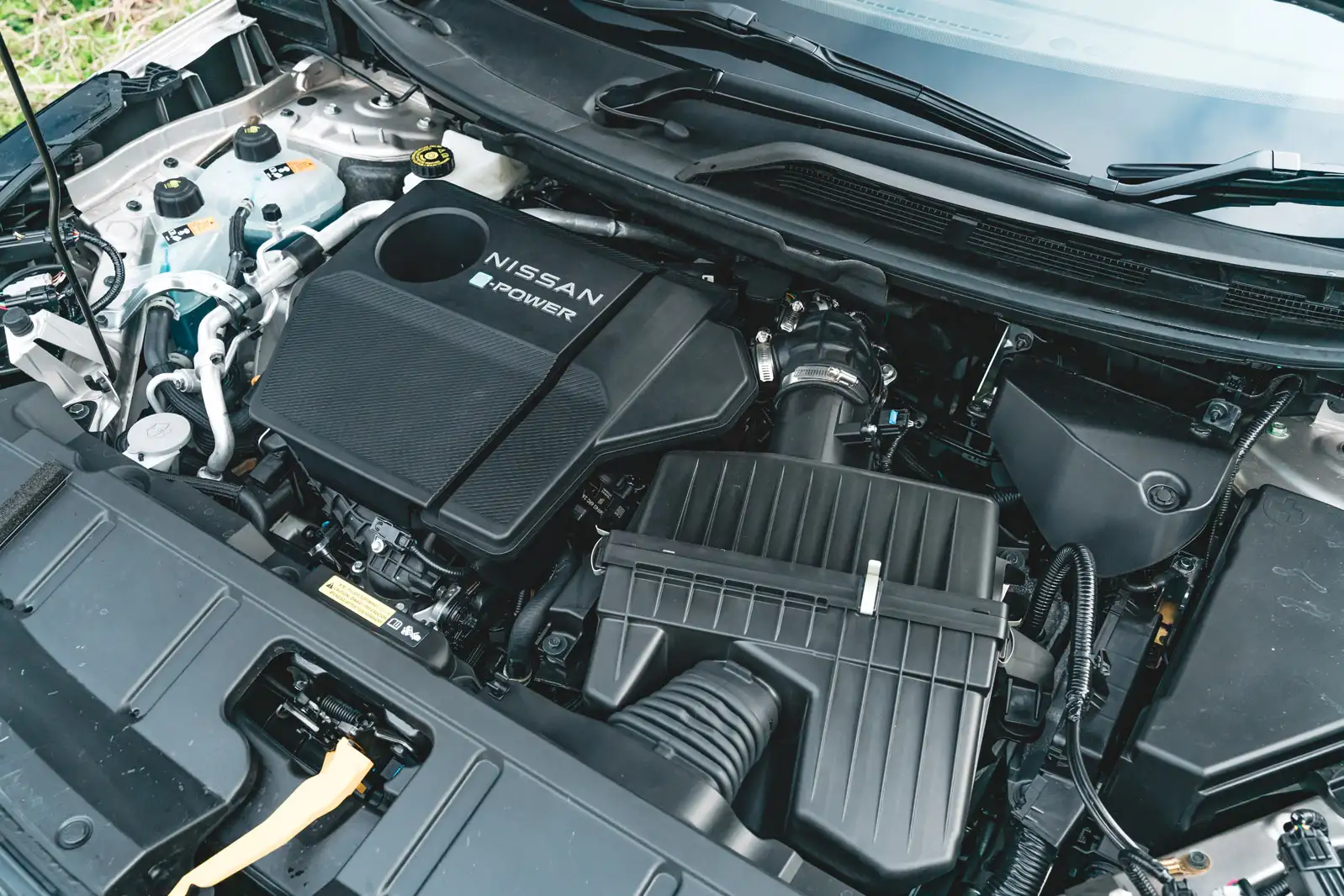 19 Nissan X Trail RT 2023 engine