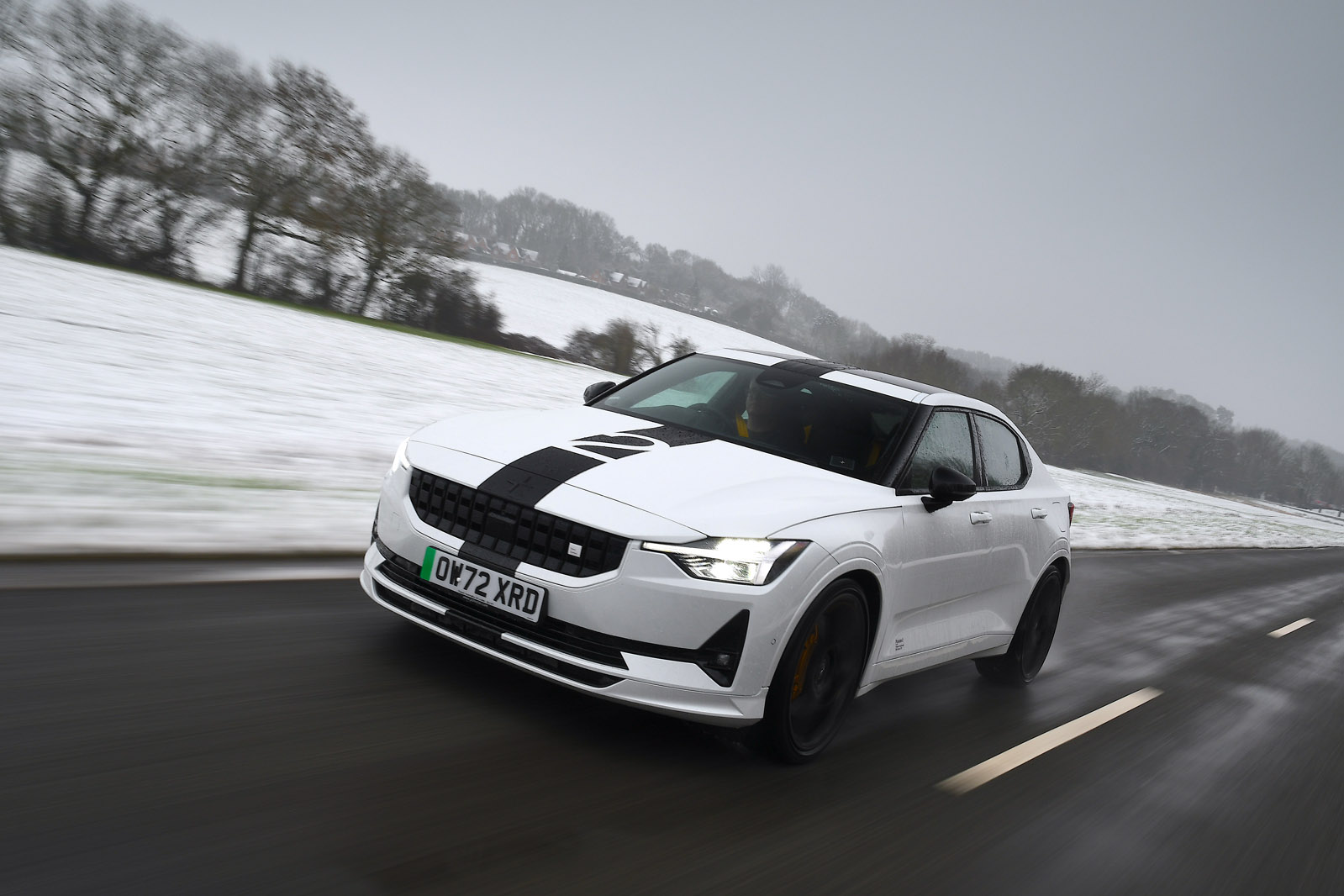 19 Polestar 2 BST Edition 270 RT 2023 performance driving snow