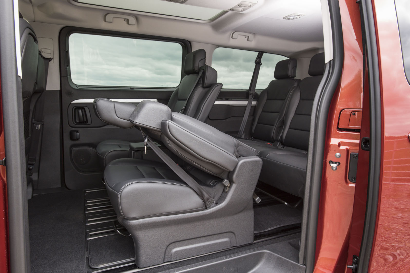 vauxhall vivaro 8 seater