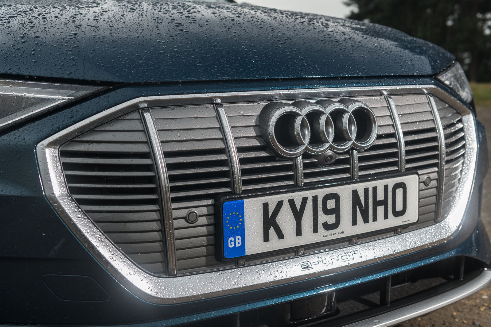 Audi E-tron 55 Quattro 2019 road test review - front bumper