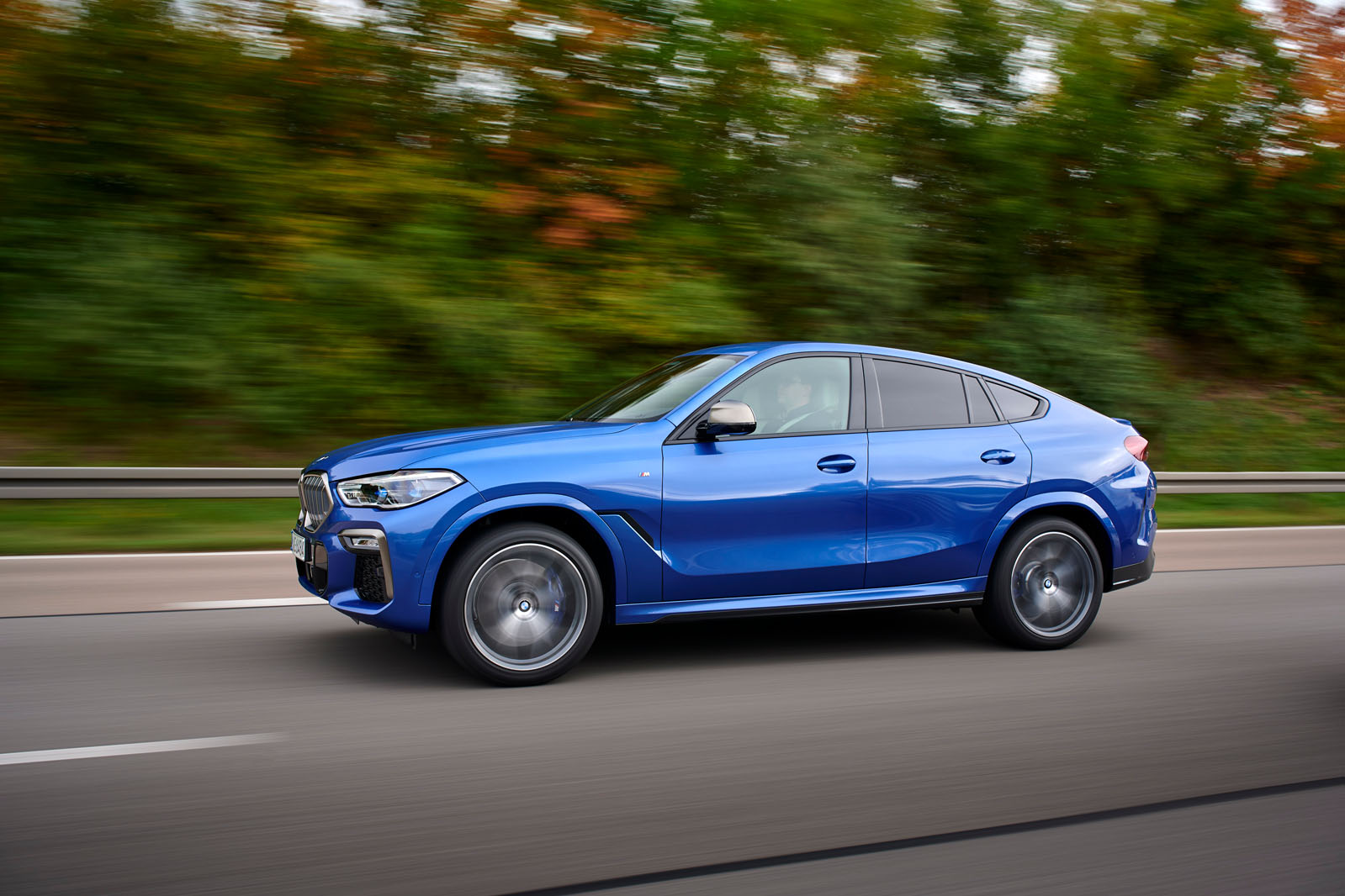 BMW X6 M50i 2019 road test review - hero side