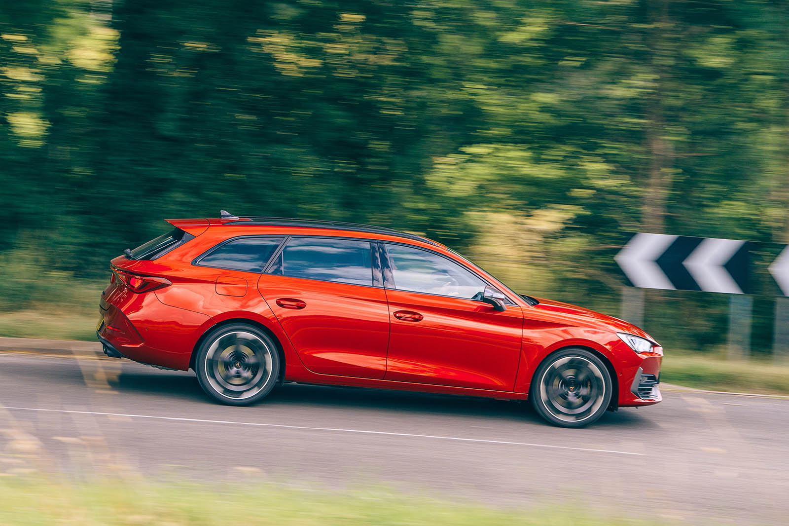 2 Cupra Leon Estate 2021 road test review hero side