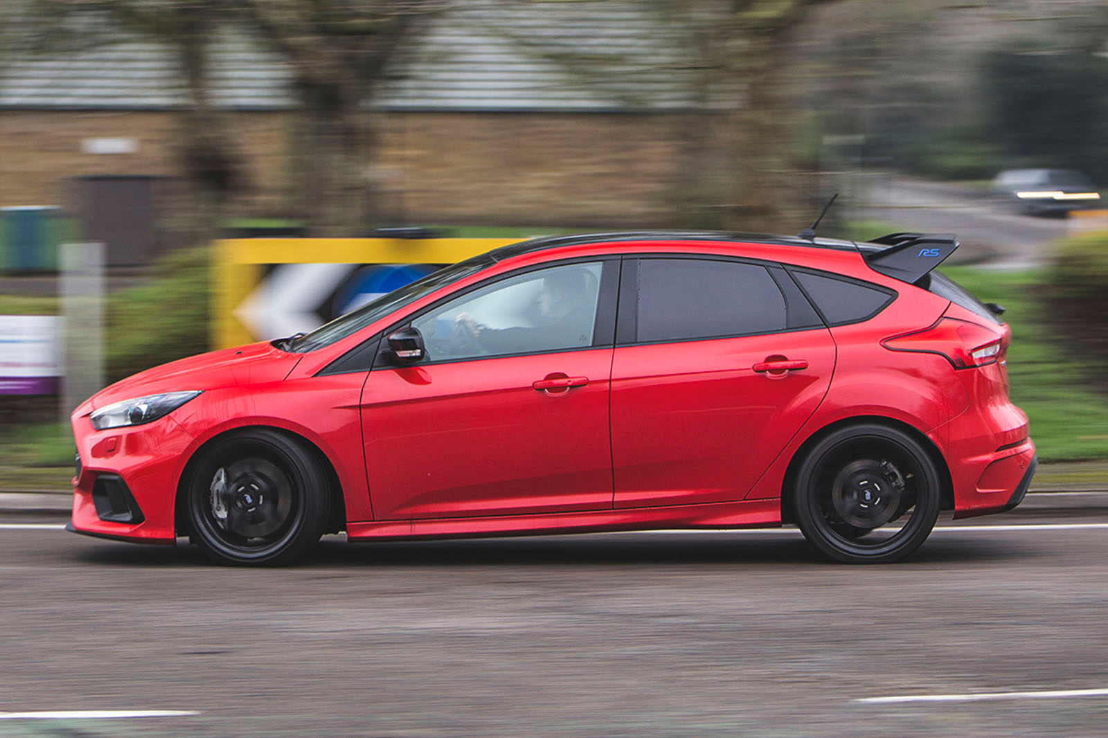 Ford Focus RS 2019 road test review - hero side