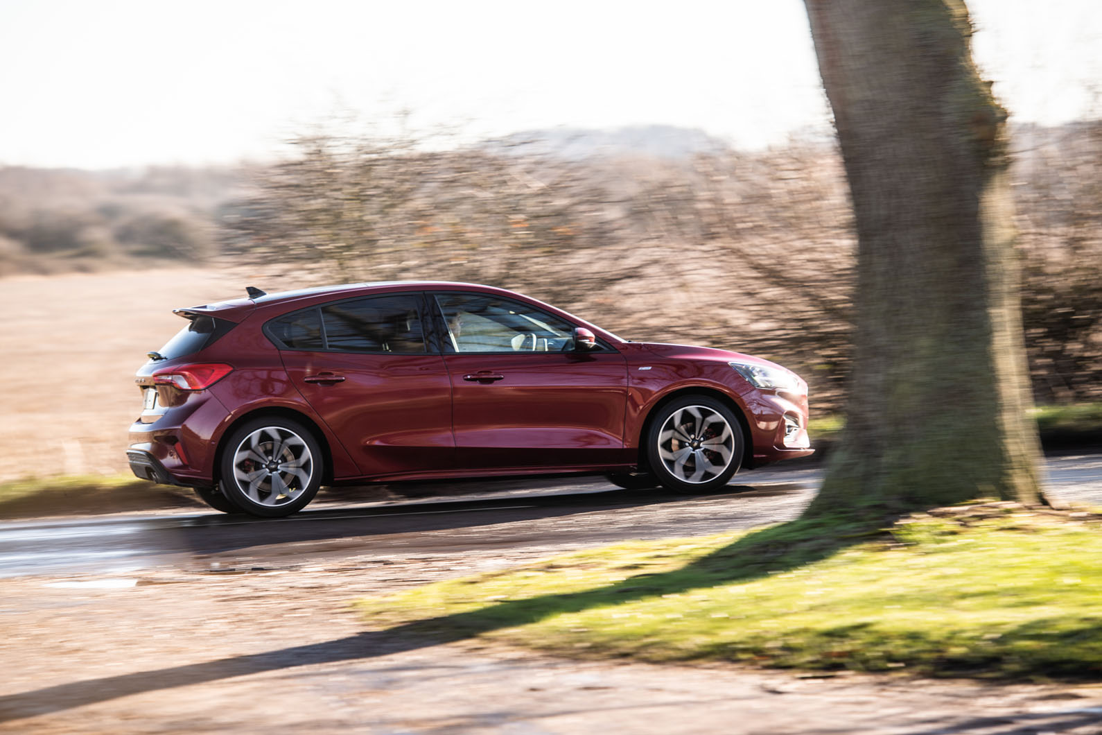 Ford Focus ST-line X 2019 road test review - hero side