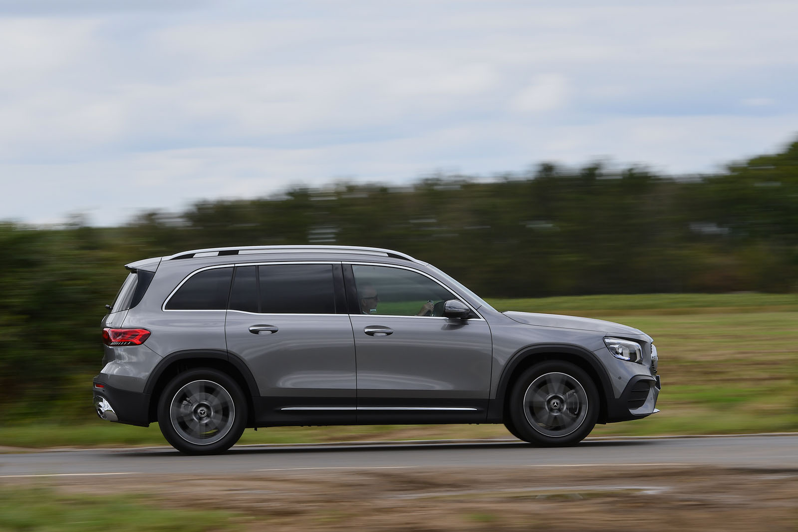 Mercedes-Benz GLB 2020 road test review - hero side