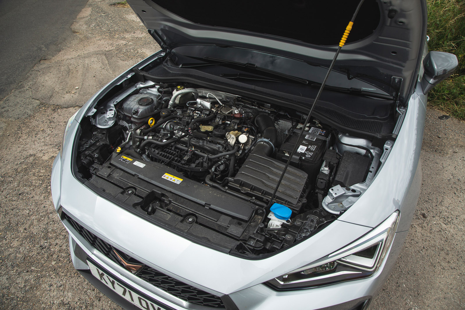 20 Cupra Leon 245 Hatchback RT 2022 engine