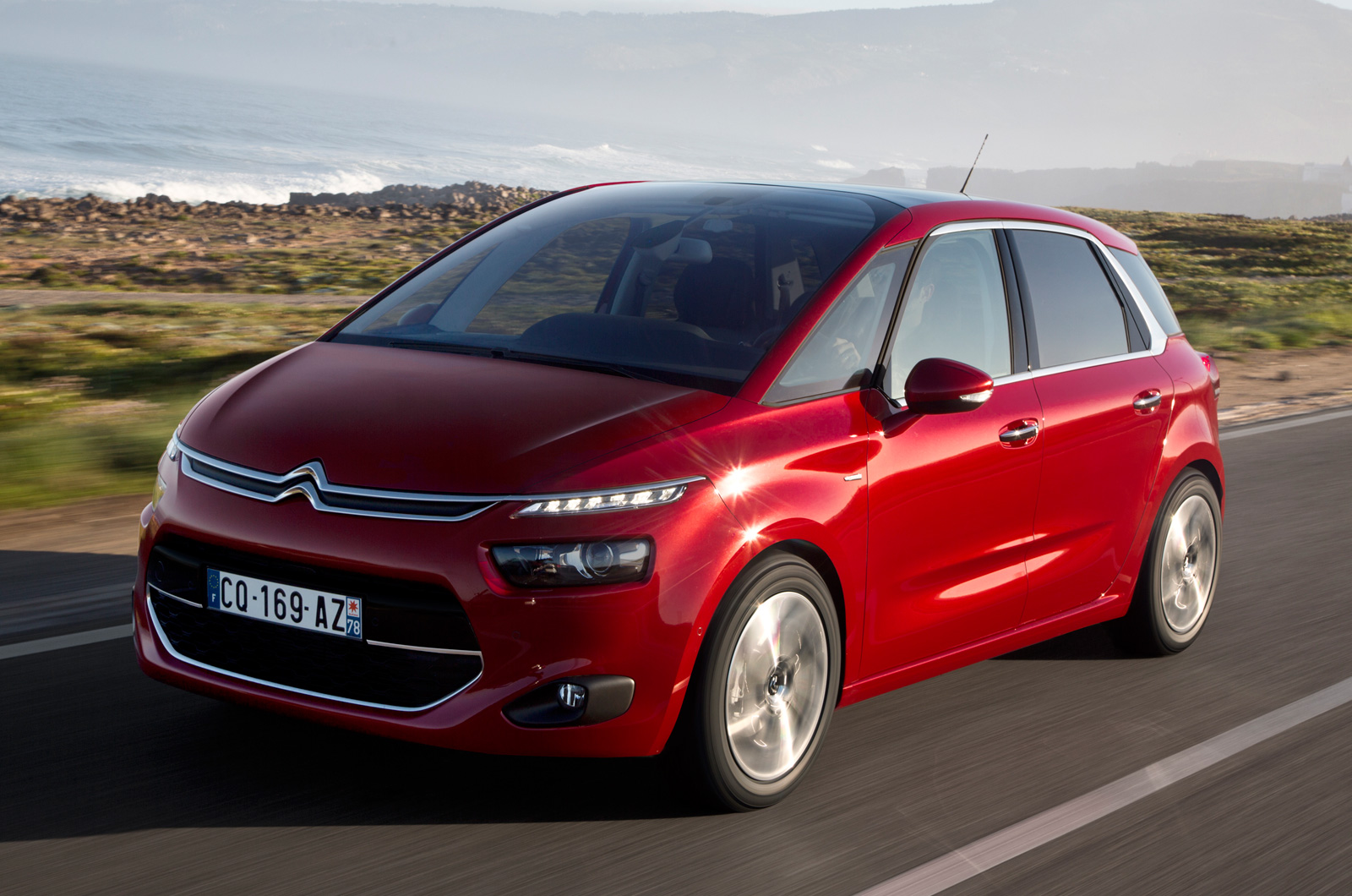 2013 Citroën C4 Picasso 1.6 eHDi first drive Autocar