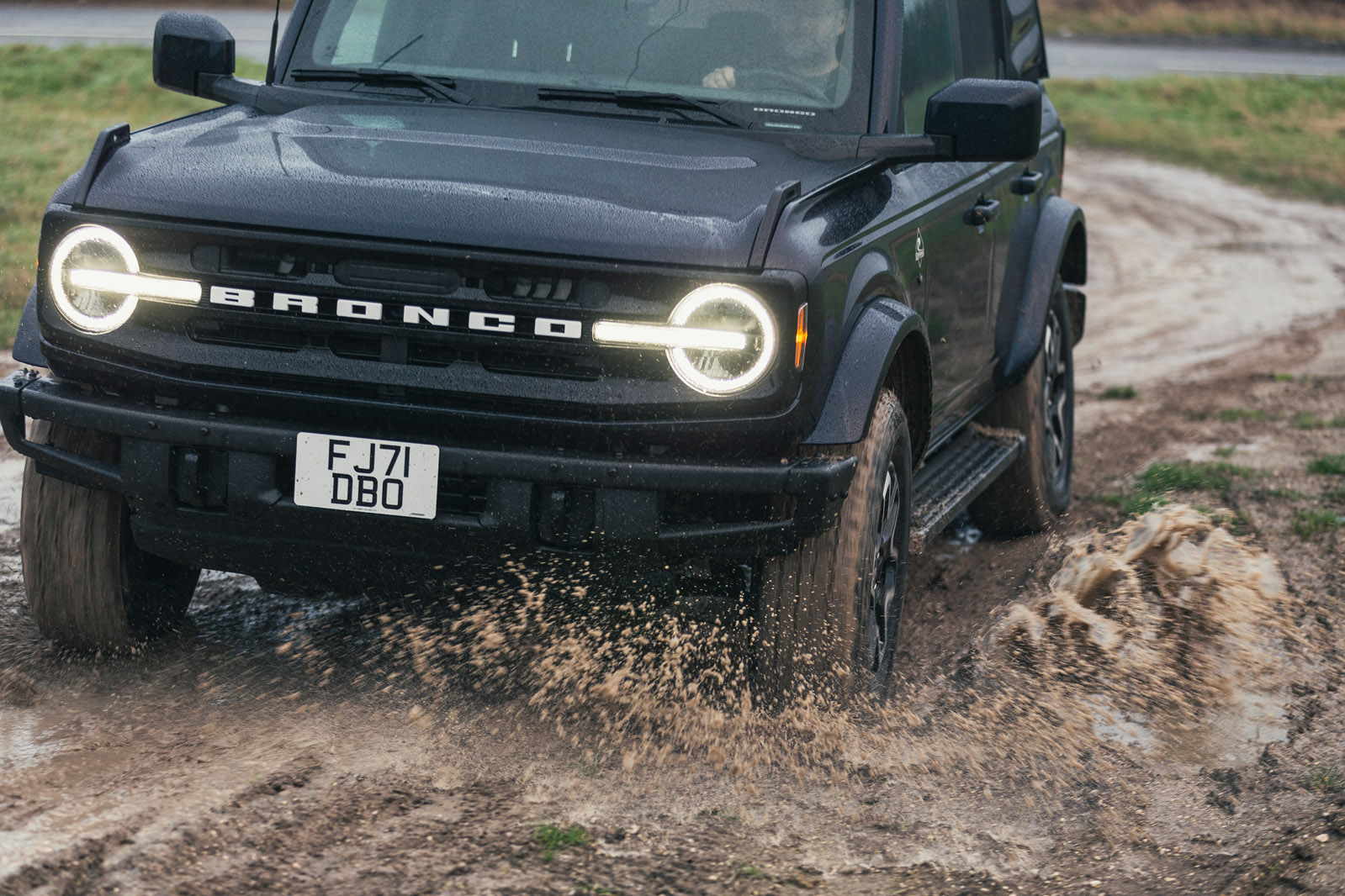 21 Ford Bronco Outer Banks 2022 UK first drive review mud