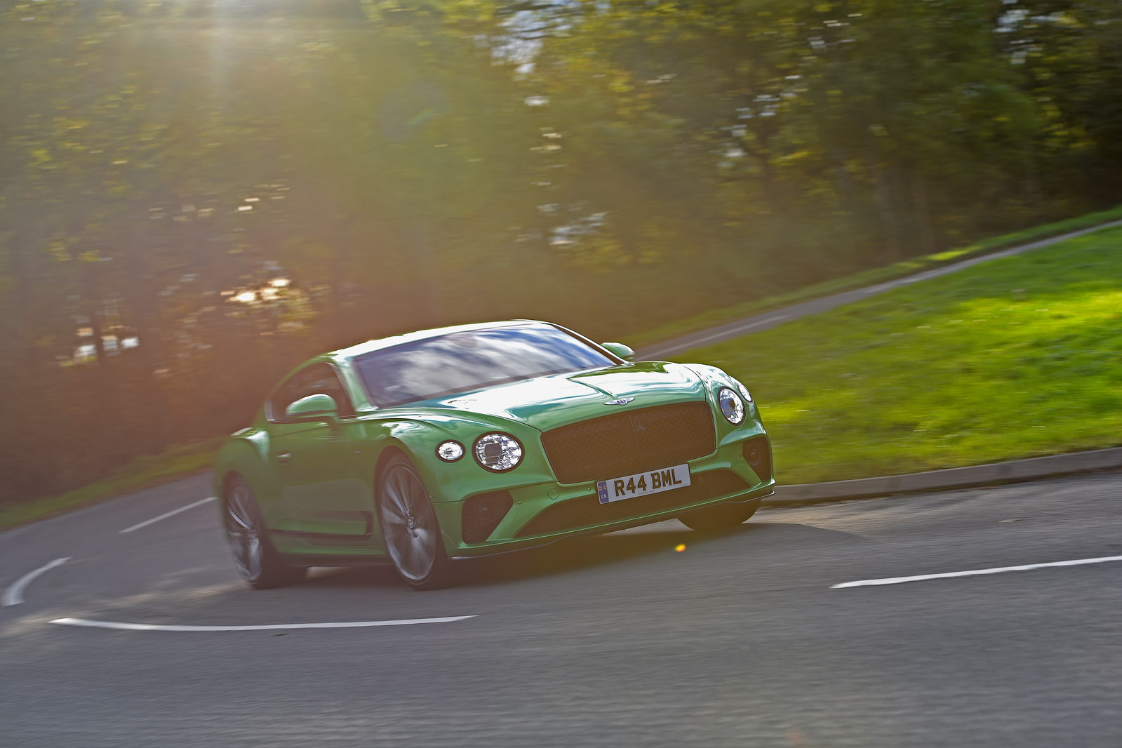 22 Bentley Continental GT Speed 2022 road test cornering front