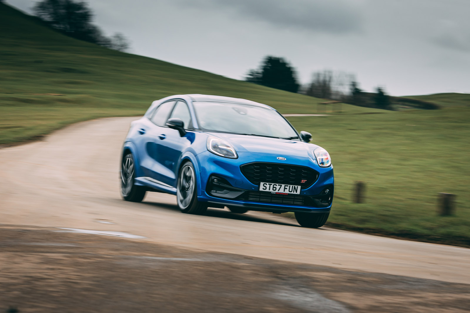 22 Ford Puma ST 2021 road test review cornering front