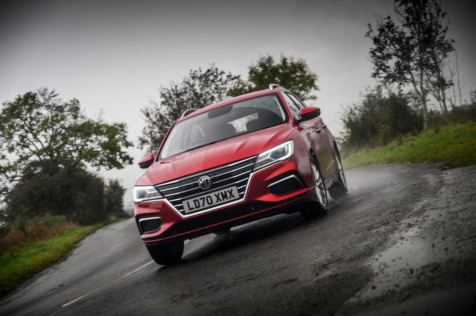 MG 5 SW EV 2020 Road test review - on the road front