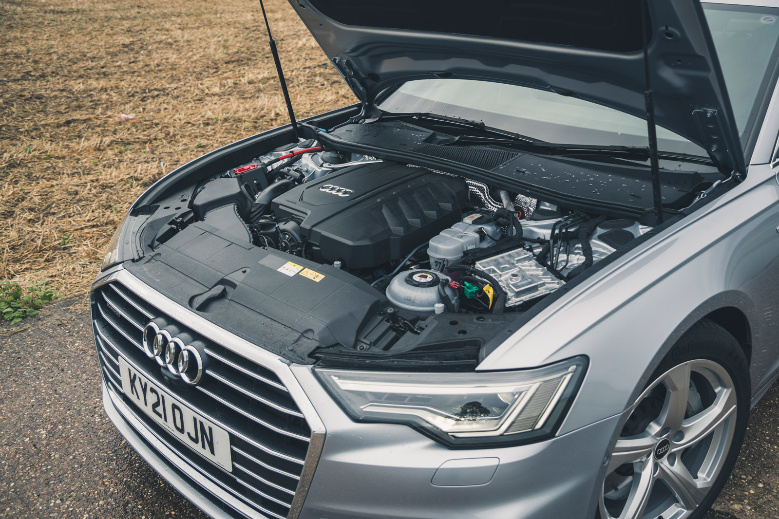 23 Audi A6 TFSIe 2022 road test review engine