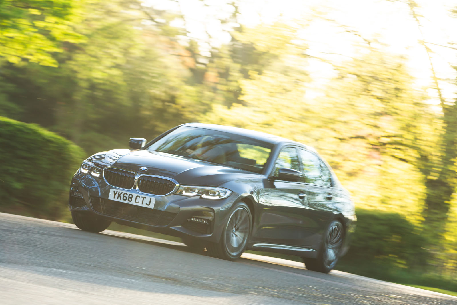 BMW 3 Series 320d 2019 Road Test review - on the road
