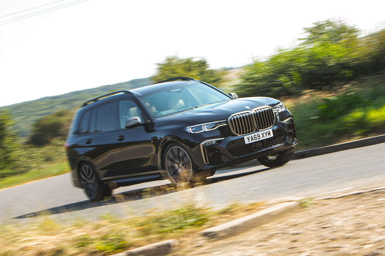 BMW X7 2020 road test review - cornering front