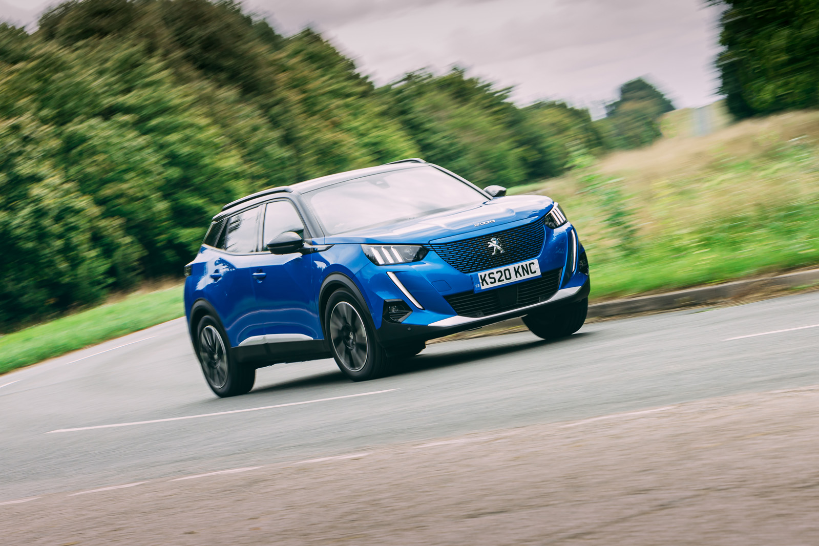 Peugeot e-2008 2020 road test review - on the road front