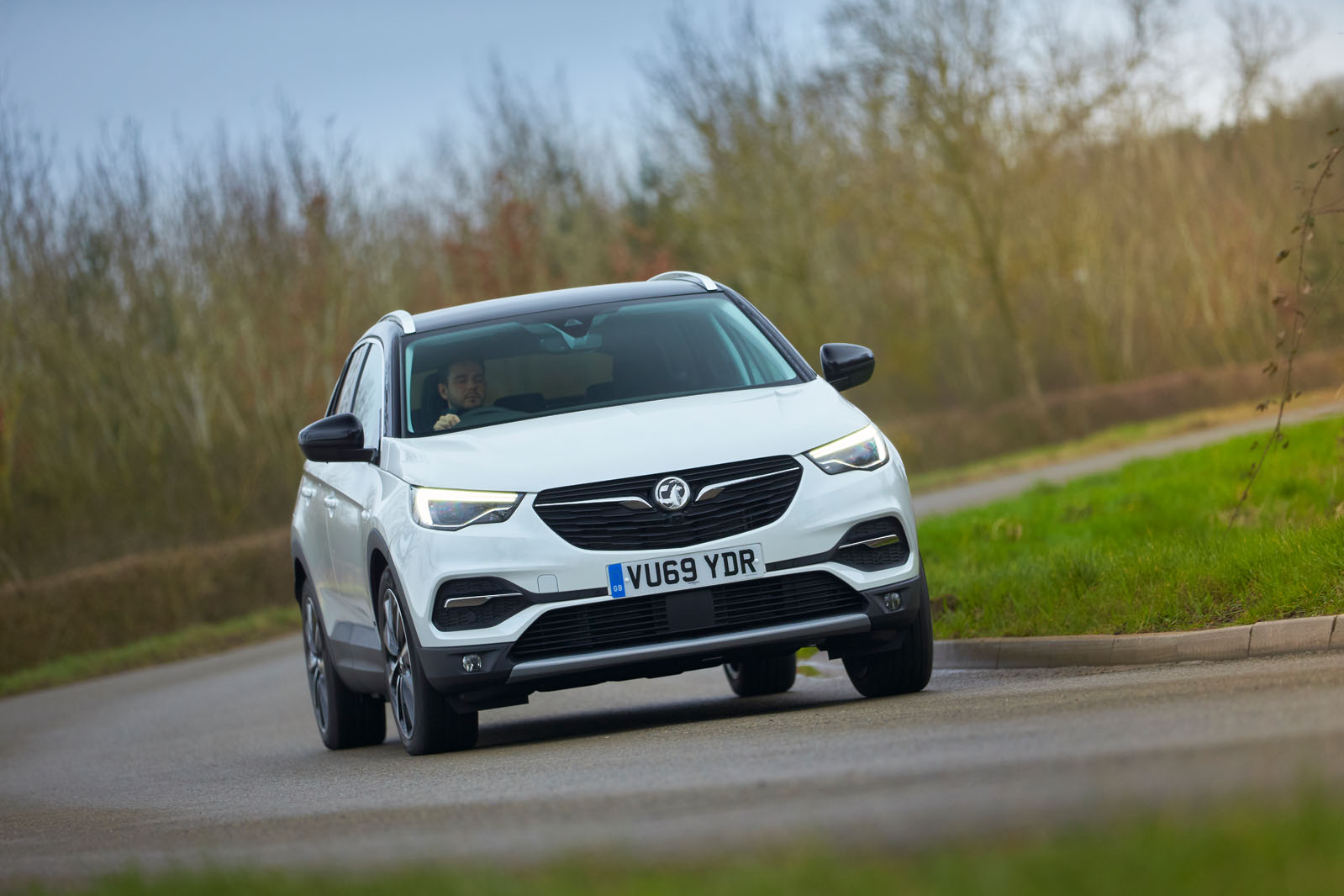 Vauxhall Grandland X Hybrid4 2020 road test review - cornering front