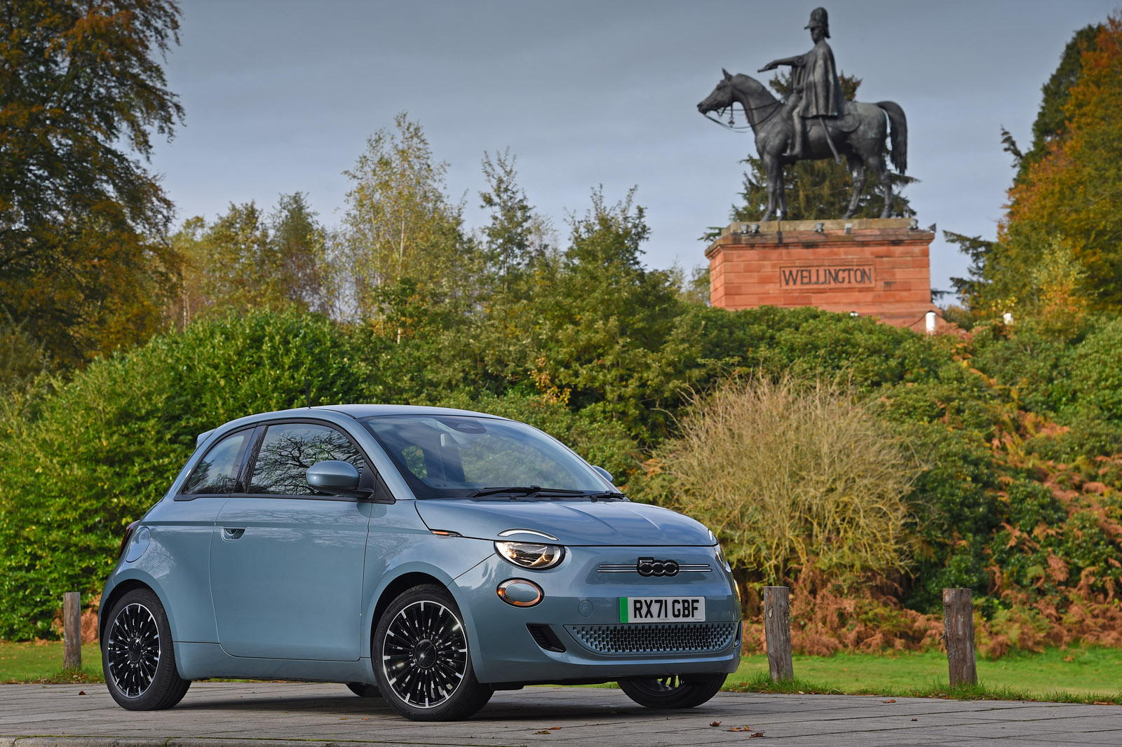 Fiat 500 shop electric test drive