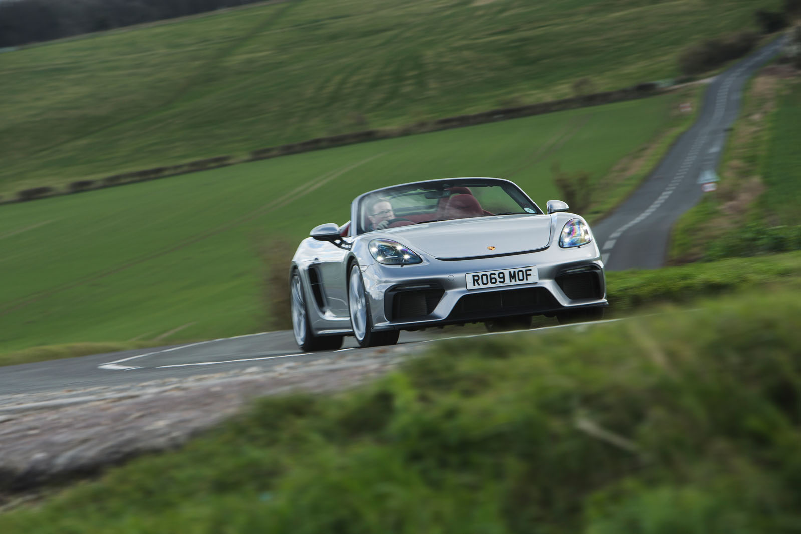 Porsche 718 Spyder 2020 road test review - on the road front