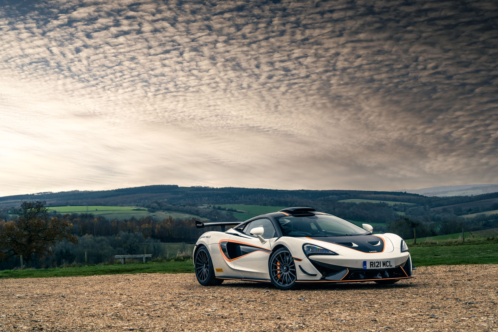 25 McLaren 620R 2021 road test review static