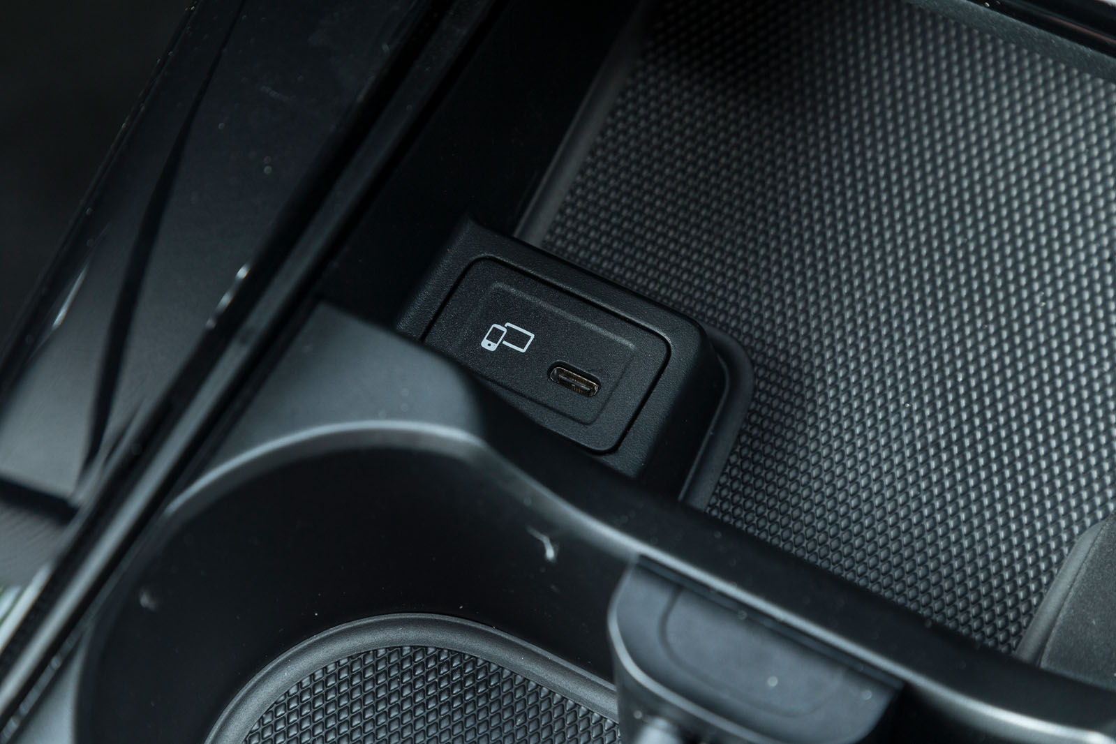 mercedes sprinter 2019 usb