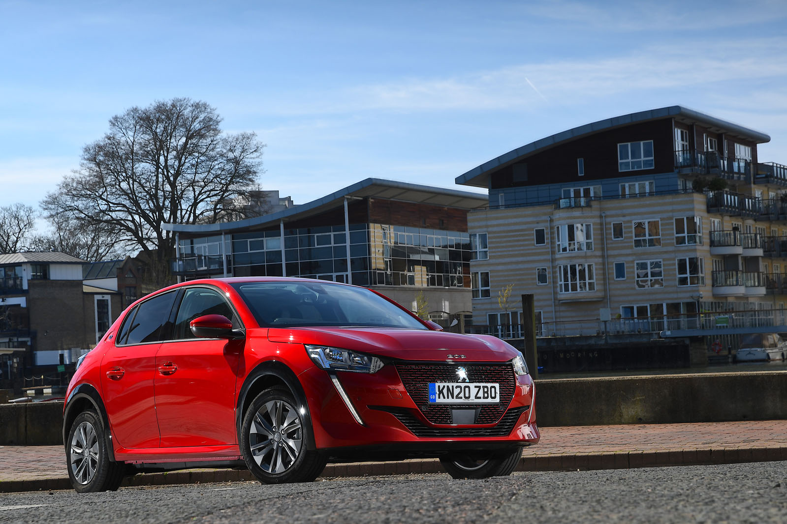 Peugeot e-208 2020 road test review - static