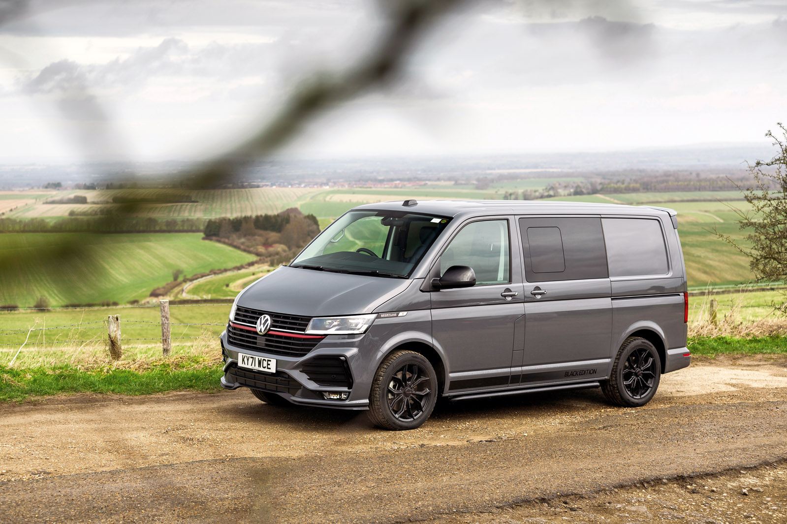 The VW Transporter T6.1 Sportline Is Basically the GTI of Vans