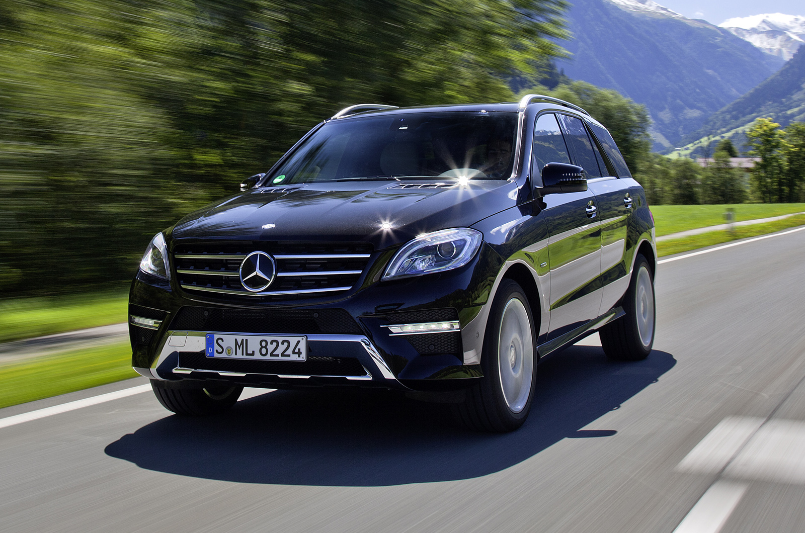 New Mercedes ML unveiled  Autocar