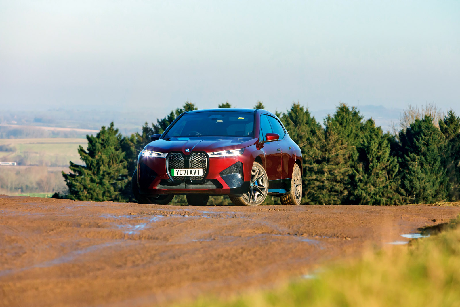 30 BMW iX 2022 road test review static