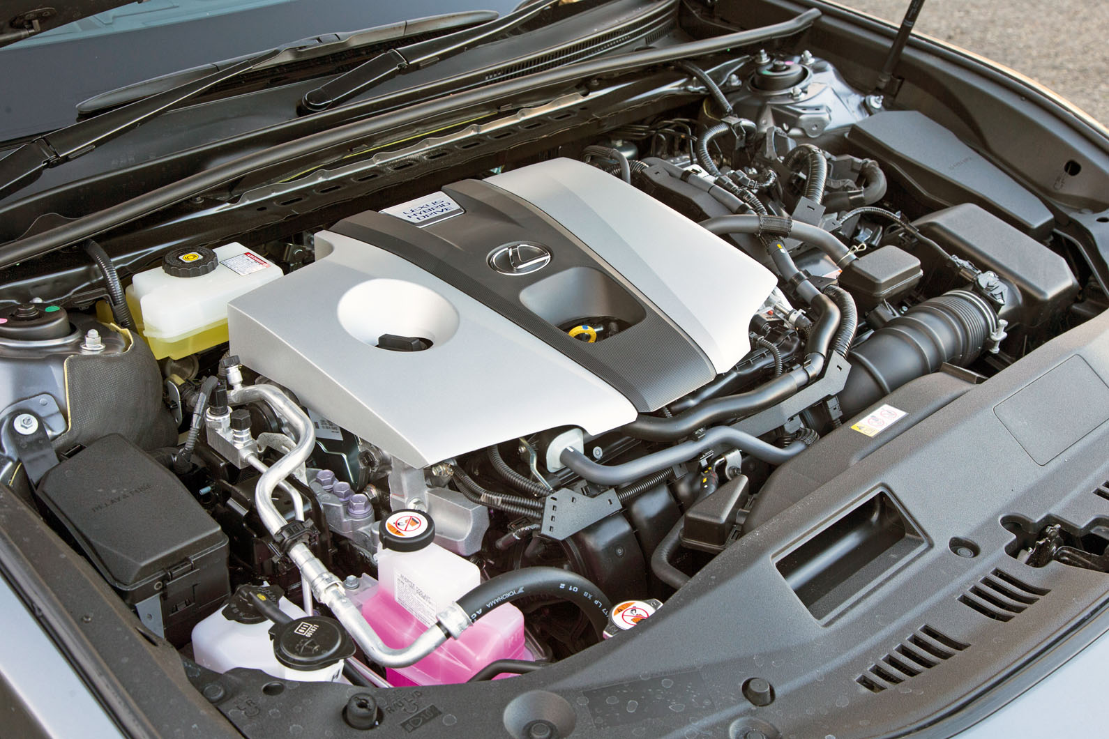 Lexus ES 2019 road test review - engine