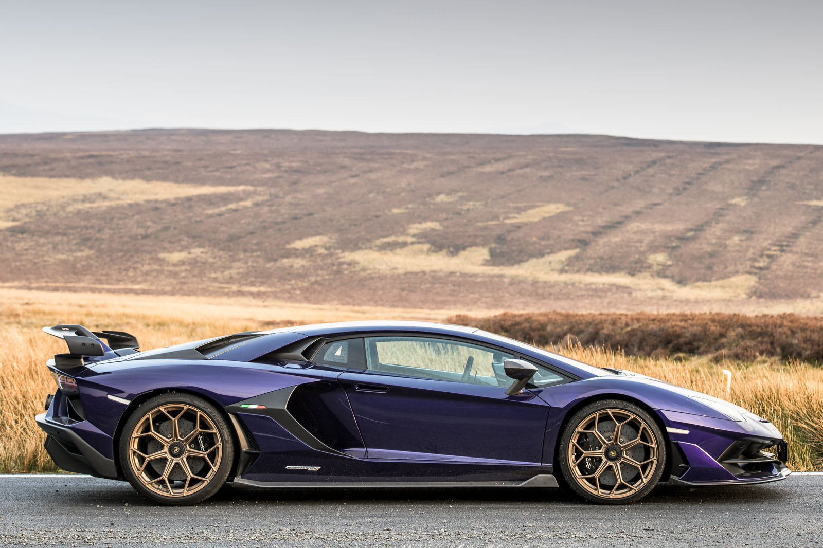 Lamborghini Aventador SVJ 2019 road test review - static side