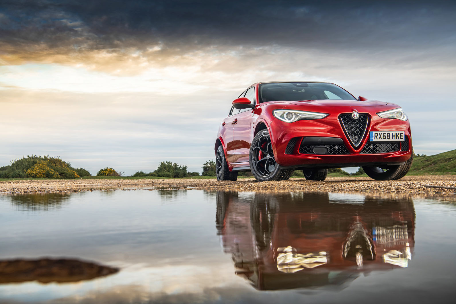 Alfa Romeo Stelvio Quadrifoglio 2019 road test review - hero static