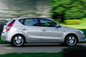 Hyundai I30 1 4 Comfort Review Autocar