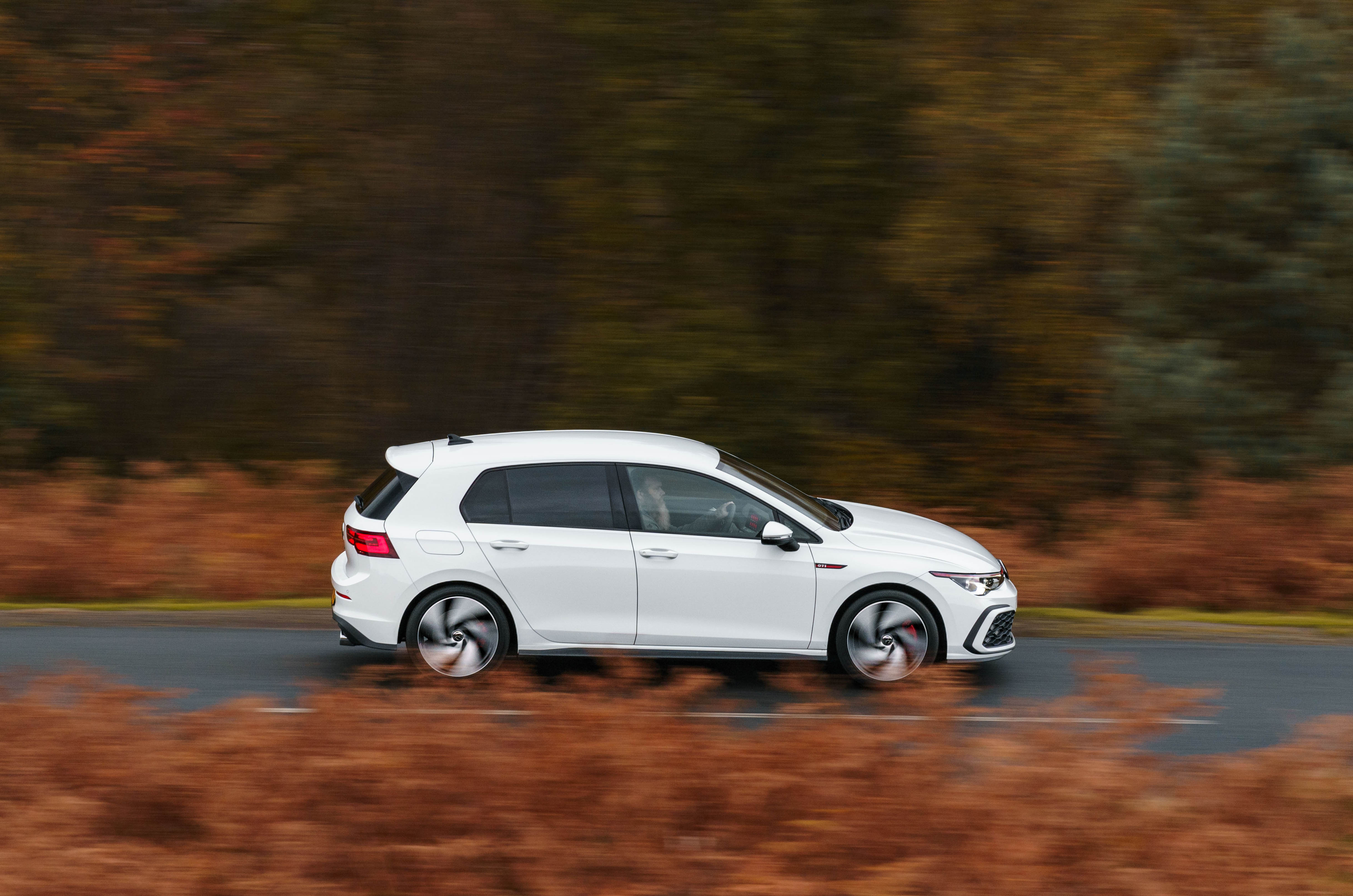 3 VW Golf GTI panning