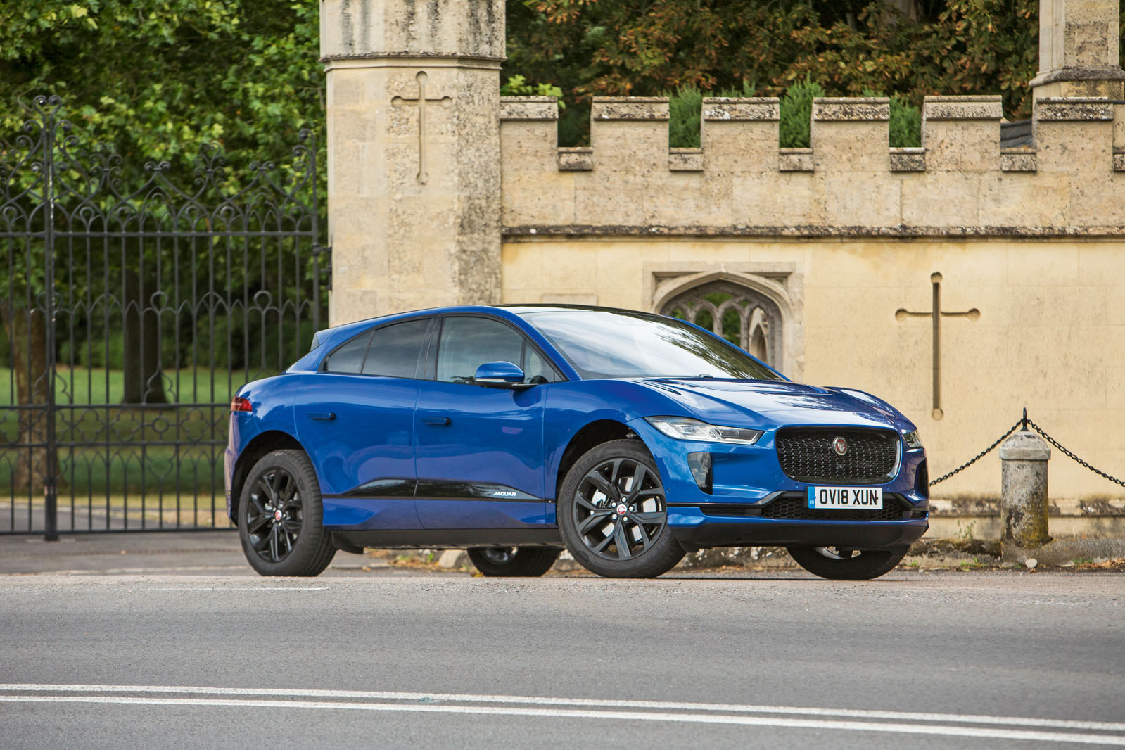 Jaguar I-Pace 2018 road test review hero static