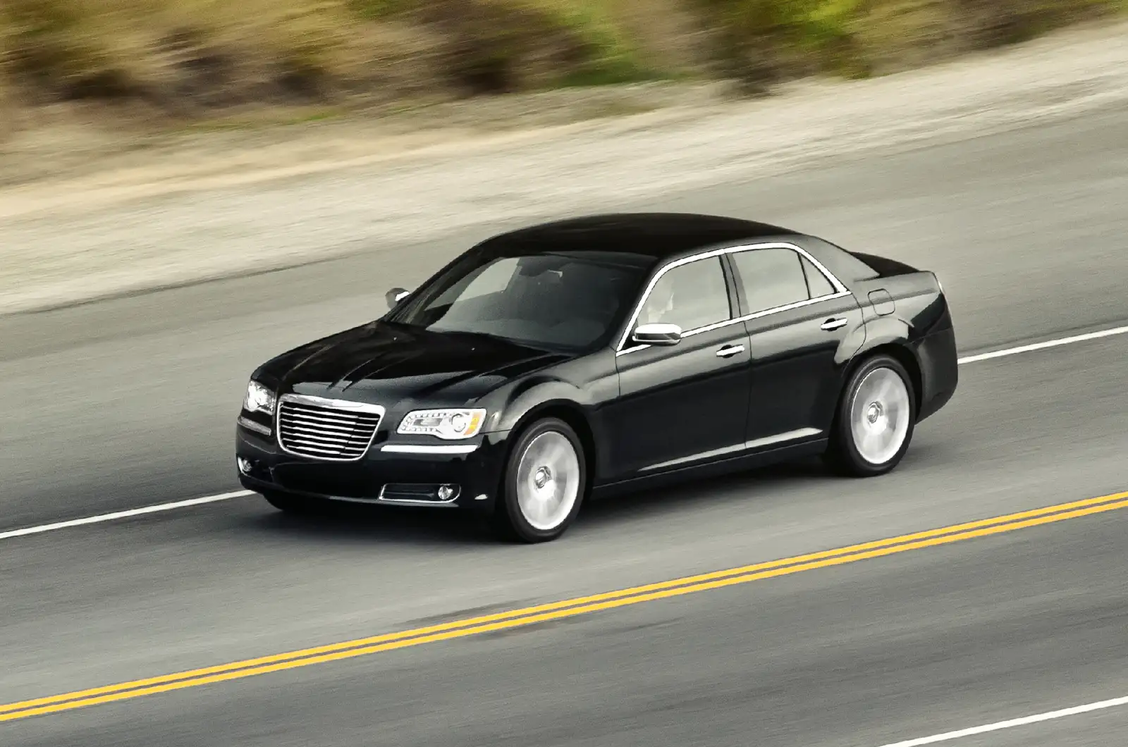 Chrysler 300C 5.7 V8 Hemi 2011 review Autocar